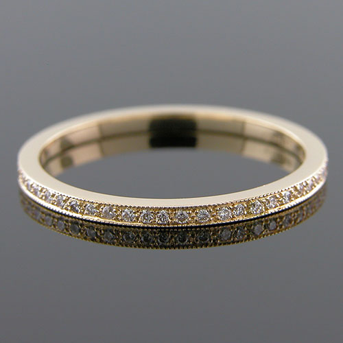 Ultra thin micro pave outlet band