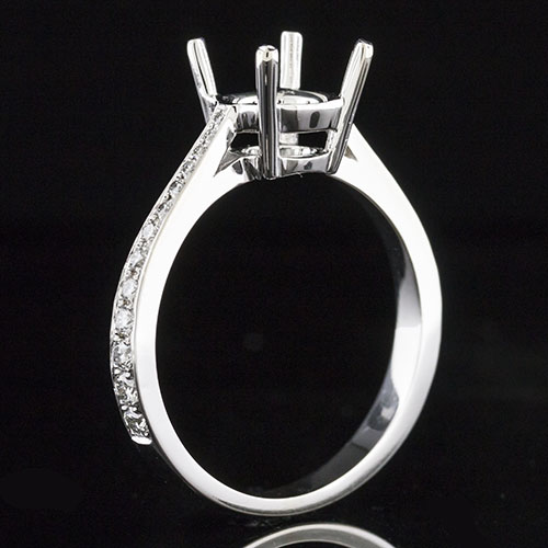 1600-1 Traditional style graduated Pave set diamond tapered shank platinum engagement ring semi mount