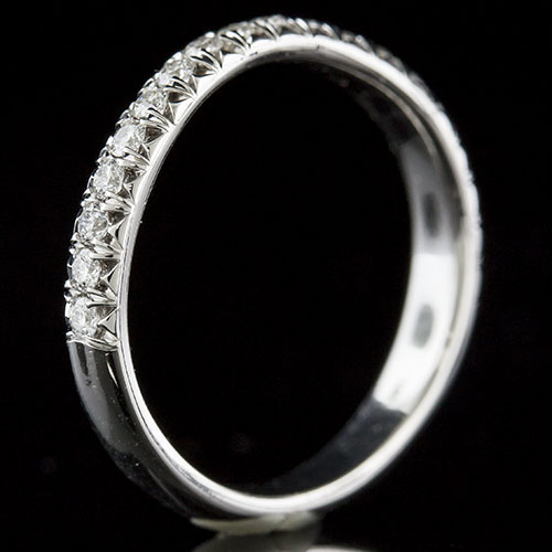 1403W-101P Curved cutdown-set diamond platinum half dome profile half stone wedding band